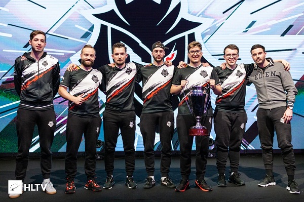 电竞比分RAMZES： 《现在在《Dota》中没有核心、中单和劣单——只有三个核心。