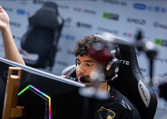 Astralis 在 IEM Cologne 2025 中以 2-0 的地图比分战胜 B8