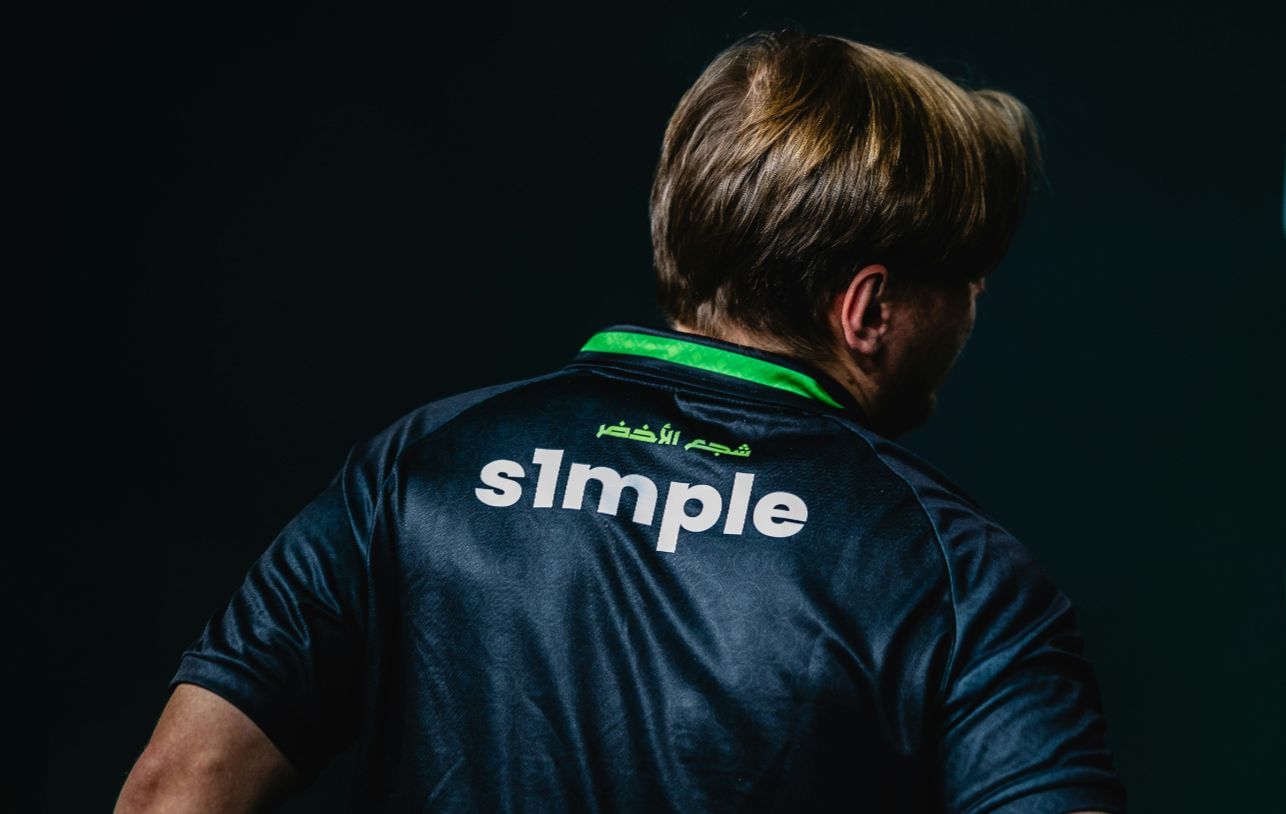 Weibo Gaming 官方：成功续约中单选手 Xiaohu 。